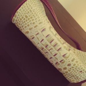 Small Dooney & Burke hamdbag